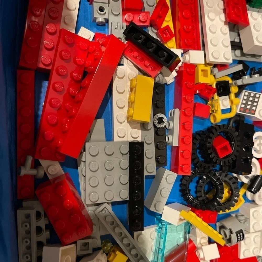 Vintage LEGO System Building Toy Basic Set 715 Incomplete 1990